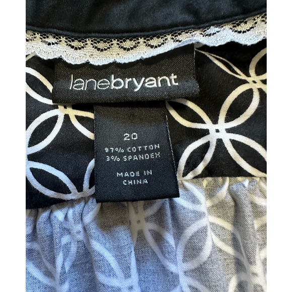 Lane Bryant Black and White Geometric Print Split Neck Button Down Size 20 - Picture 4 of 7